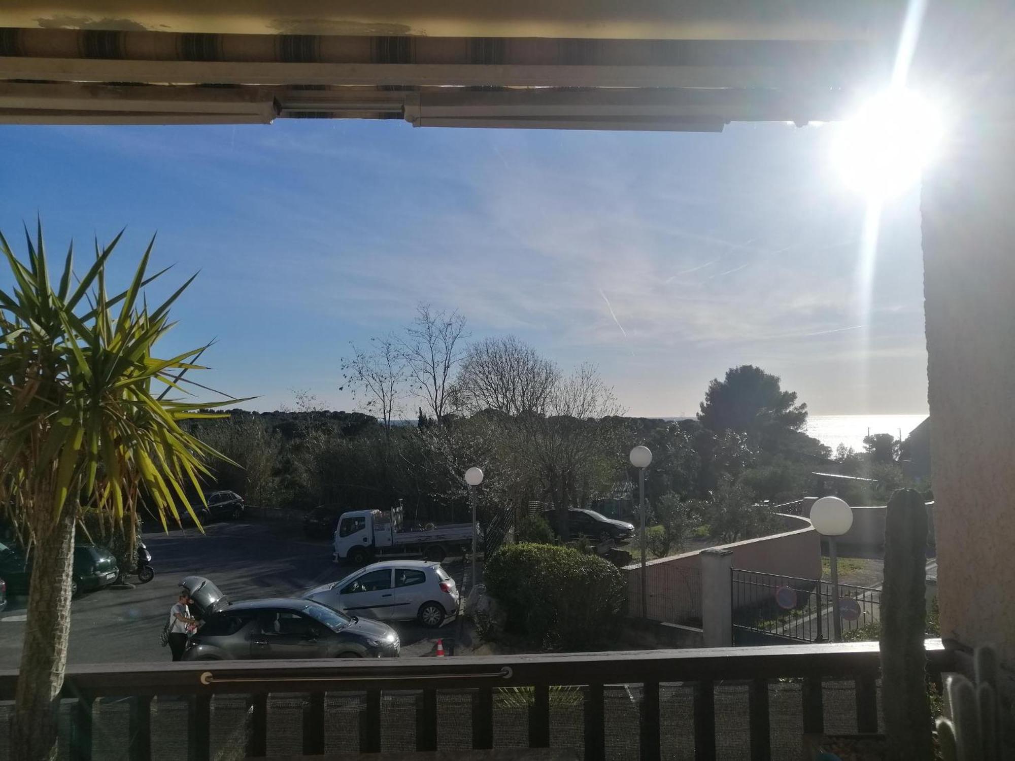 Sanary Les Gorguettes, Studio Avec Terrasse Vue Mer, A 10 Min A Pieds De La Plage Экстерьер фото